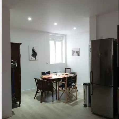 Appartement Hyper-Centre Epernay Avec Sauna Et Parking Prive Exterior photo
